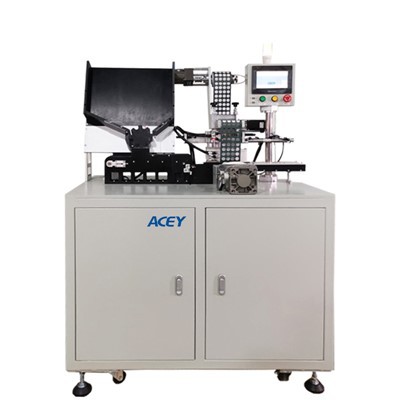 Máy dán giấy cách nhiệt