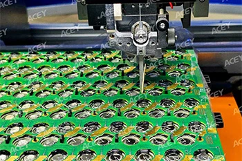 Máy liên kết dây hoạt động như thế nào?